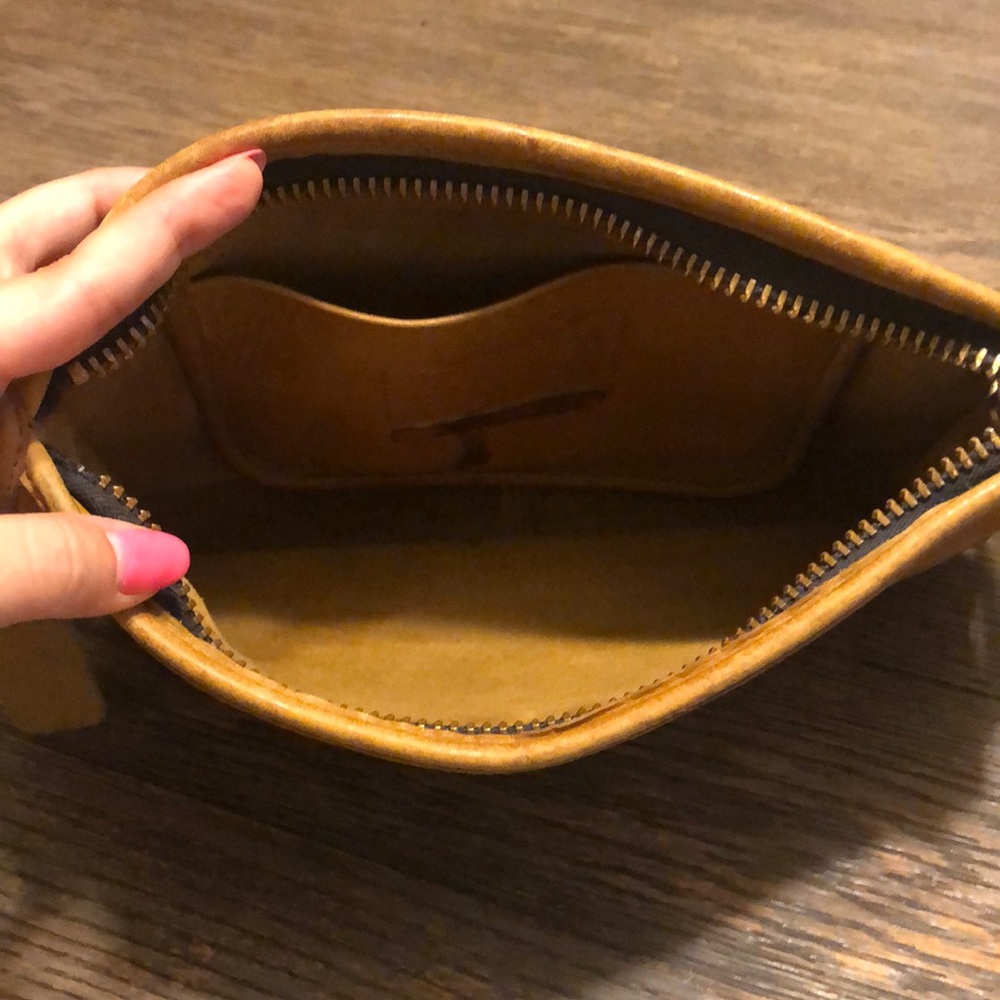 Vintage 1970s Coach Top Zip Convertible Clutch. - Picture 6 of 7